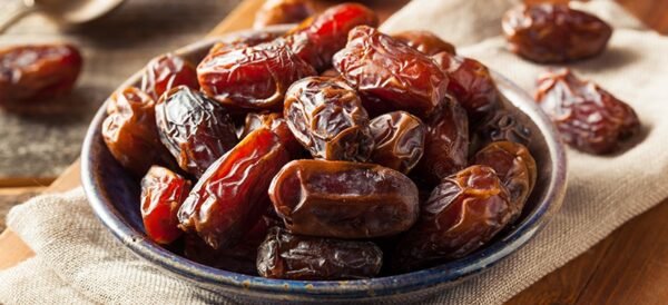 Co-op gold pitted dates, 375gr
